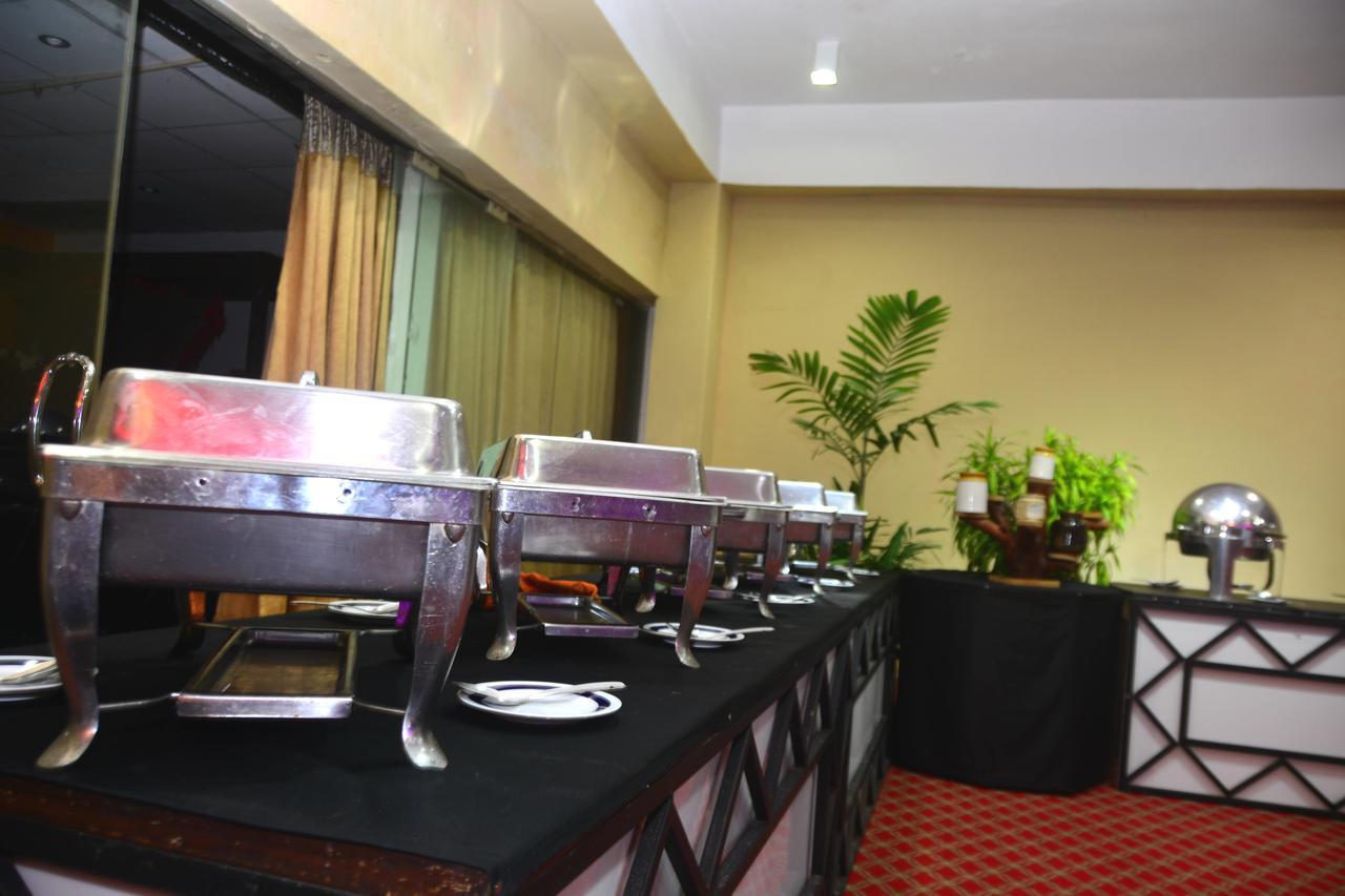 Rainbow Beach Hotel Negombo Exteriér fotografie
